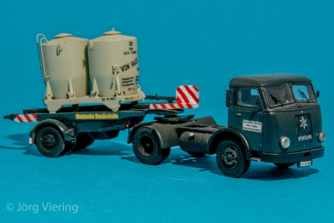 henschel_hs120_zugmaschine_db_hauszuhaus_1